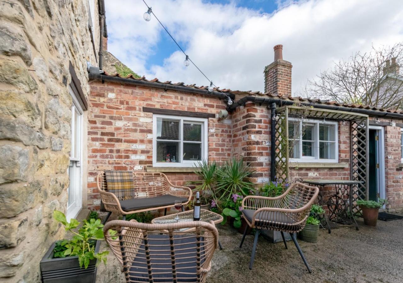 Pantile Cottage Pickering Exterior photo